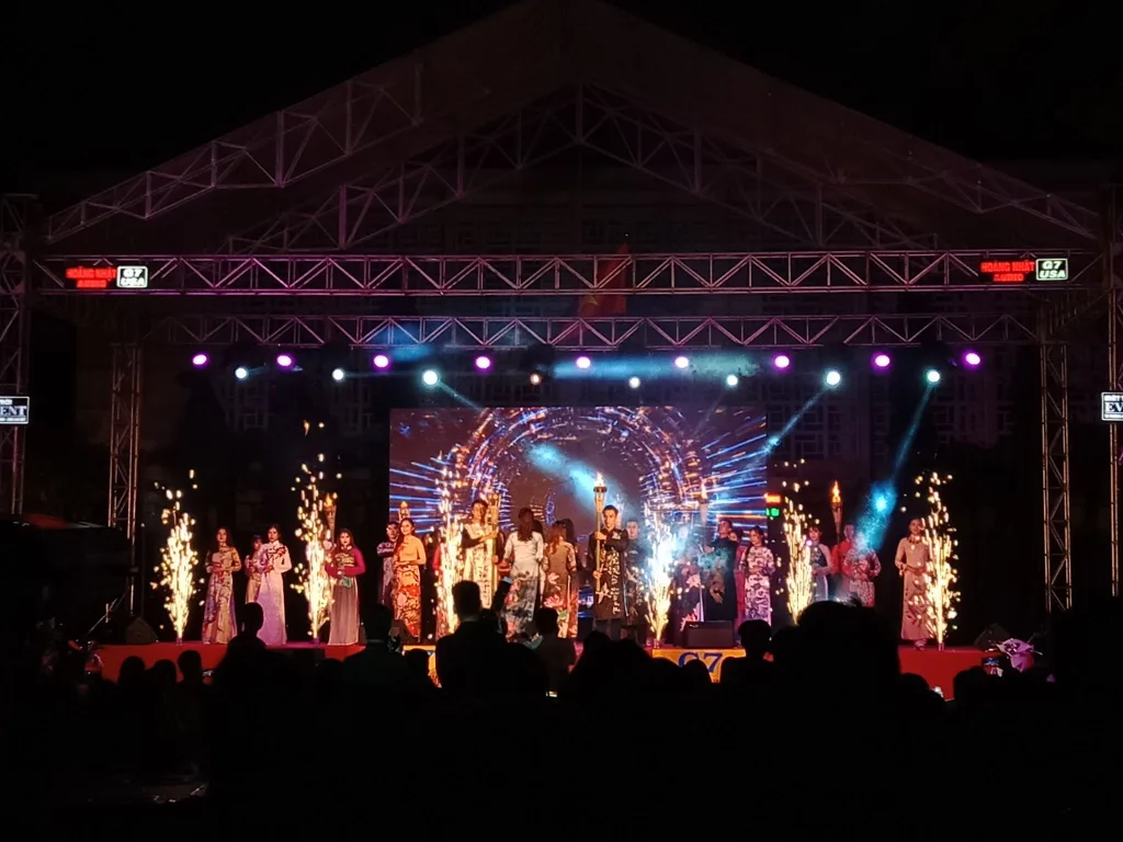 Shining with HUEdu được tổ chức bởi Trường Đại học sư phạm - Đại Học Huế