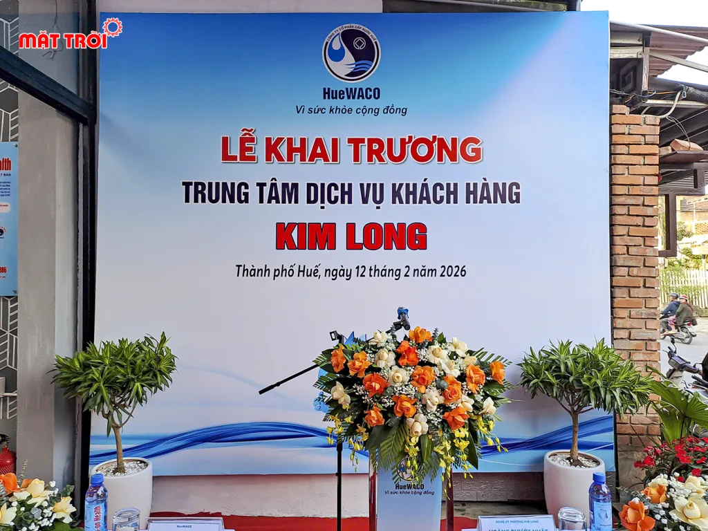 Backdrop chính tại buổi lễ khai trương trung tâm dịch vụ khách hàng