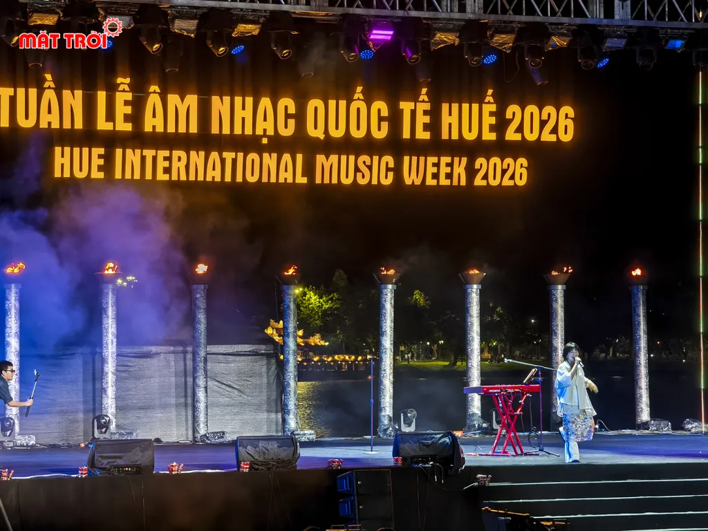 Nữ nghệ sỹ Kawanishi Natsuki với các tiết mục mộc mạc sâu lắng