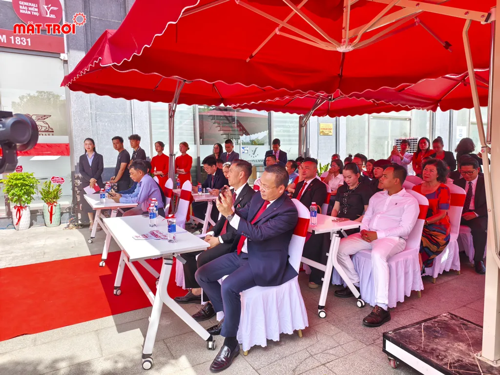 Khách mời tham dự lễ Khai trương Generali Huế