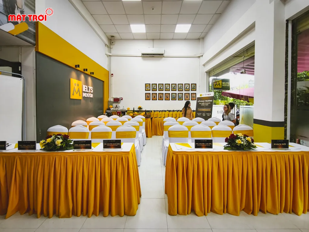 Khu vực ghế ngồi cho đối tác và khách mời